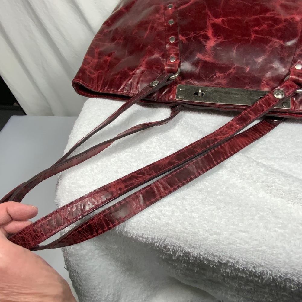 NWOT - Patricia Nash Benvenuto Berry Red Tote - Picture 9 of 15